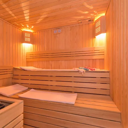 Отель Enderun 3*